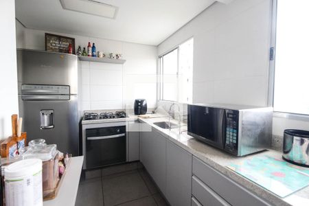 Cozinha de apartamento à venda com 3 quartos, 123m² em Parada Inglesa, São Paulo