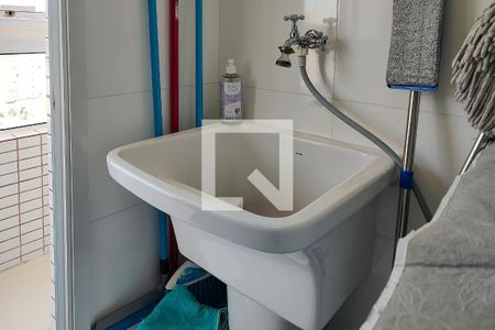 Área de Serviço de apartamento para alugar com 2 quartos, 91m² em Vila Tupi, Praia Grande