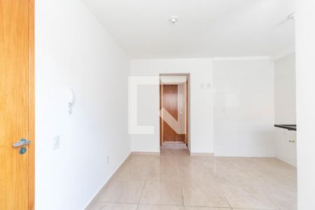 Sala/Cozinha de apartamento para alugar com 2 quartos, 38m² em Cidade Antônio Estêvão de Carvalho, São Paulo