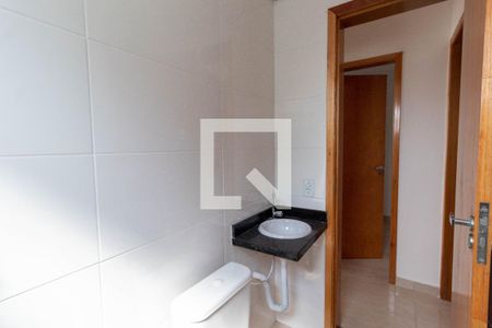 Banheiro de apartamento para alugar com 2 quartos, 38m² em Cidade Antônio Estêvão de Carvalho, São Paulo