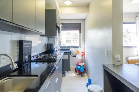 Cozinha de apartamento à venda com 1 quarto, 38m² em Vila Nova, Porto Alegre