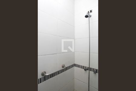 Banheiro 1 de apartamento para alugar com 3 quartos, 96m² em Santa Cecília, Porto Alegre