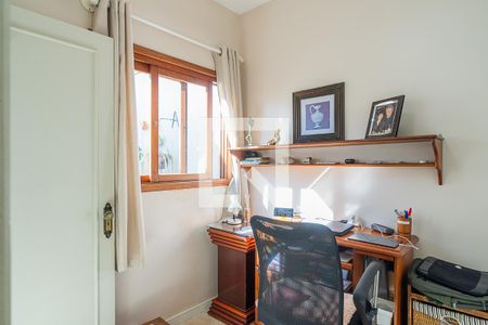 Escritório de casa à venda com 4 quartos, 200m² em Espírito Santo, Porto Alegre