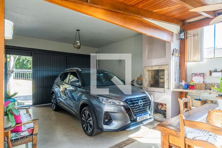Garagem de casa à venda com 4 quartos, 200m² em Espírito Santo, Porto Alegre