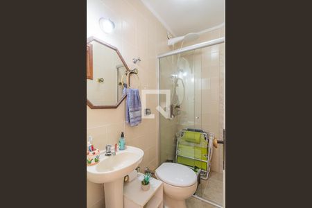 Banheiro 2 de casa à venda com 4 quartos, 200m² em Espírito Santo, Porto Alegre