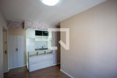 Sala de apartamento para alugar com 2 quartos, 44m² em Canhema, Diadema