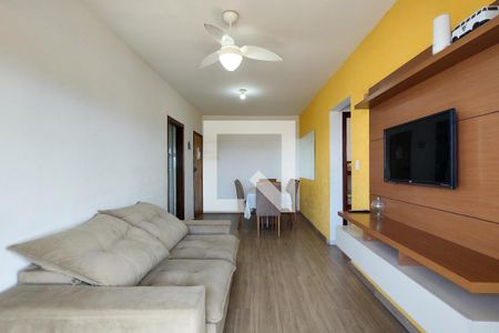 Sala de apartamento para alugar com 2 quartos, 70m² em Maracanã, Praia Grande