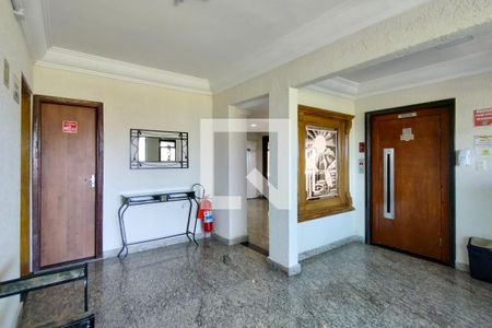 Hall de entrada de apartamento para alugar com 2 quartos, 70m² em Maracanã, Praia Grande