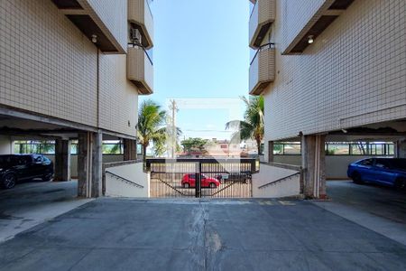 Garagem de apartamento para alugar com 2 quartos, 70m² em Maracanã, Praia Grande