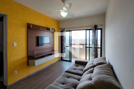 Sala de apartamento para alugar com 2 quartos, 70m² em Maracanã, Praia Grande