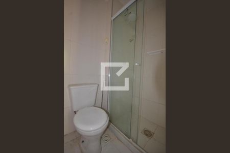 Banheiro de apartamento para alugar com 2 quartos, 42m² em Campo Grande, Rio de Janeiro