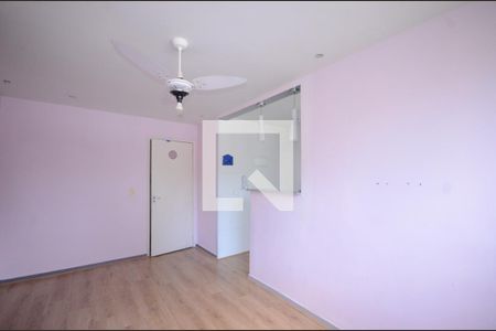 Sala de apartamento para alugar com 2 quartos, 42m² em Campo Grande, Rio de Janeiro