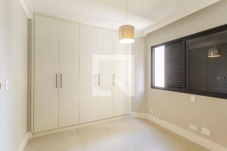 Quarto 1 de apartamento para alugar com 3 quartos, 115m² em Vila Olímpia, São Paulo
