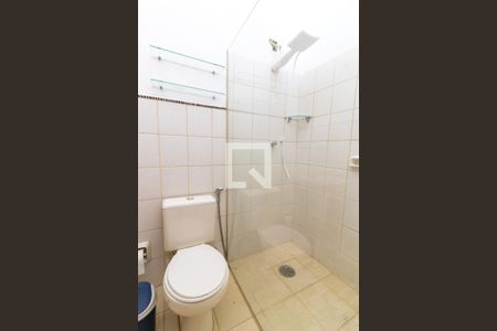Banheiro de casa de condomínio para alugar com 2 quartos, 120m² em Parque das Universidades, Campinas