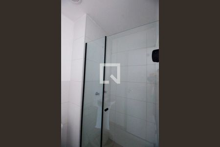 Banheiro de apartamento à venda com 2 quartos, 40m² em Jardim Maria Duarte, São Paulo