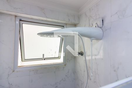 Banheiro de apartamento à venda com 2 quartos, 55m² em São Pedro, Osasco