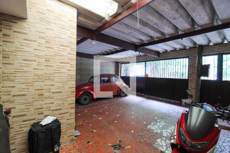 Garagem de casa à venda com 3 quartos, 106m² em Conjunto Residencial Butanta, São Paulo