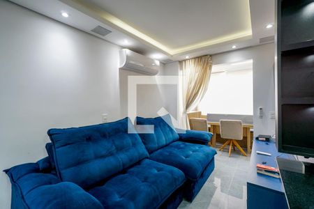 Sala e cozinha de apartamento para alugar com 1 quarto, 57m² em Cidade Mãe do Céu, São Paulo