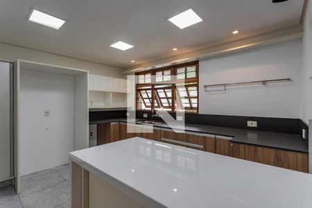 Cozinha de casa de condomínio à venda com 3 quartos, 271m² em Três Figueiras, Porto Alegre
