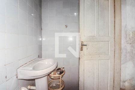 Banheiro Social 2 de casa à venda com 3 quartos, 300m² em Jardim Carvalho, Porto Alegre