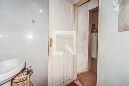 Banheiro Social 2 de casa à venda com 3 quartos, 300m² em Jardim Carvalho, Porto Alegre
