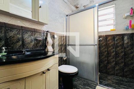 Banheiro de apartamento à venda com 2 quartos, 69m² em Jardim Vila Galvao, Guarulhos