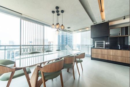 Sala - Varanda Gourmet de apartamento à venda com 3 quartos, 197m² em Jardim das Acacias, São Paulo