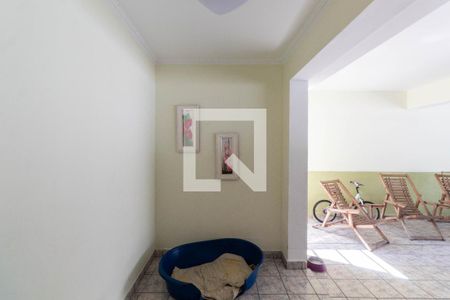 Hall de casa para alugar com 4 quartos, 550m² em Vila Sao Francisco, São Paulo