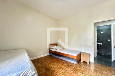 Quarto 2 de casa para alugar com 3 quartos, 140m² em Vila Clementino, São Paulo
