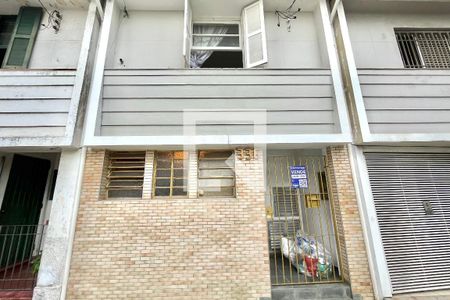 Fachada de casa para alugar com 3 quartos, 140m² em Vila Clementino, São Paulo