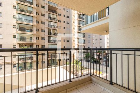 Sala de apartamento para alugar com 2 quartos, 68m² em Jardim Tupanci, Barueri