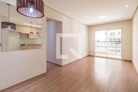 Sala de apartamento para alugar com 2 quartos, 68m² em Jardim Tupanci, Barueri