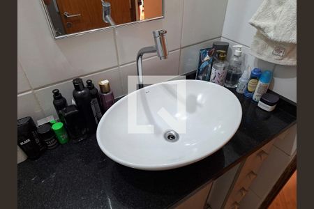 Banheiro de apartamento à venda com 3 quartos, 63m² em Lauzane Paulista, São Paulo