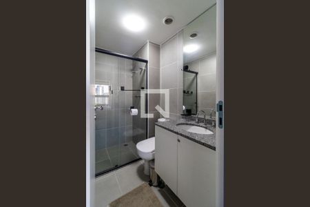 Banheiro de kitnet/studio à venda com 1 quarto, 27m² em Barra Funda, São Paulo