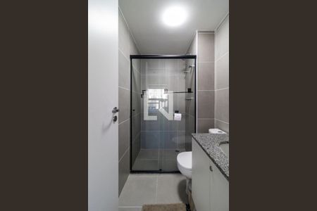 Banheiro de kitnet/studio à venda com 1 quarto, 27m² em Barra Funda, São Paulo