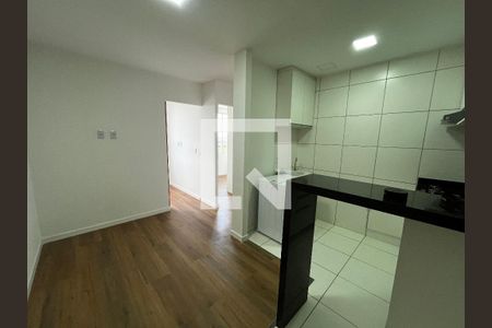 Sala de apartamento para alugar com 2 quartos, 32m² em Samambaia Norte (Samambaia), Brasília