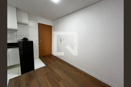 Sala de apartamento para alugar com 2 quartos, 32m² em Samambaia Norte (Samambaia), Brasília