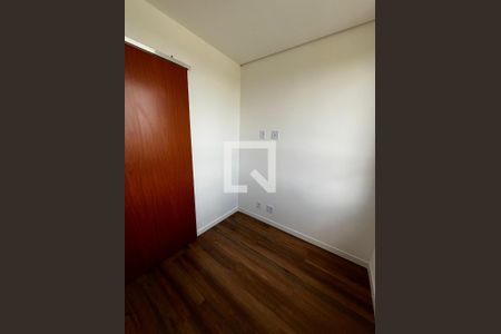 Quarto 1 de apartamento para alugar com 2 quartos, 32m² em Samambaia Norte (Samambaia), Brasília