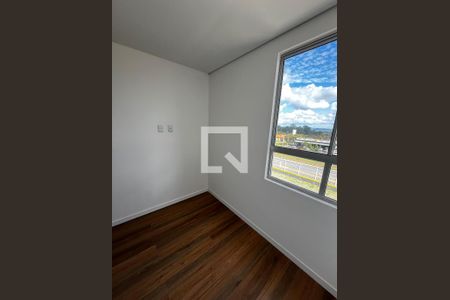 Quarto 2 de apartamento para alugar com 2 quartos, 32m² em Samambaia Norte (Samambaia), Brasília
