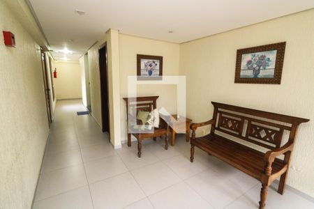 Hall de entrada de apartamento à venda com 2 quartos, 81m² em Cristal, Porto Alegre