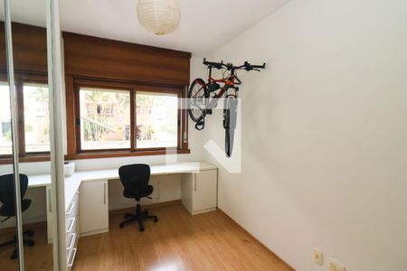 Quarto de apartamento à venda com 2 quartos, 81m² em Cristal, Porto Alegre