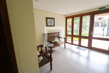 Hall de entrada de apartamento à venda com 2 quartos, 81m² em Cristal, Porto Alegre