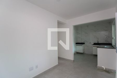 Sala de apartamento para alugar com 2 quartos, 47m² em Vila Clarice, São Paulo
