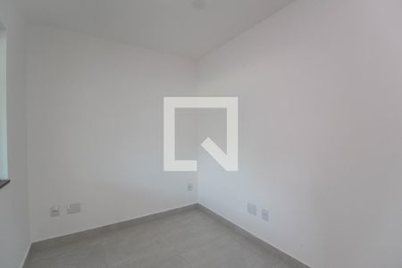 Sala de apartamento para alugar com 2 quartos, 47m² em Vila Clarice, São Paulo