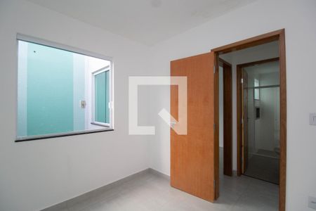 Quarto 1 de apartamento para alugar com 2 quartos, 47m² em Vila Clarice, São Paulo