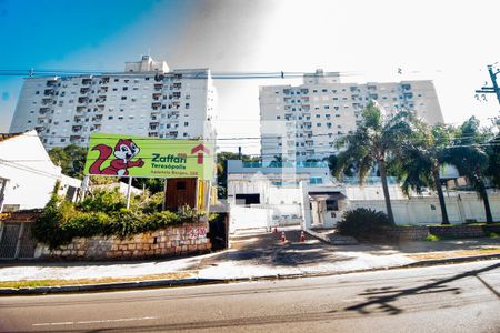 Fachada de apartamento à venda com 2 quartos, 56m² em Teresópolis, Porto Alegre