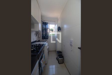 Cozinha de apartamento à venda com 2 quartos, 56m² em Teresópolis, Porto Alegre