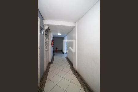 Hall de entrada de apartamento à venda com 2 quartos, 56m² em Teresópolis, Porto Alegre