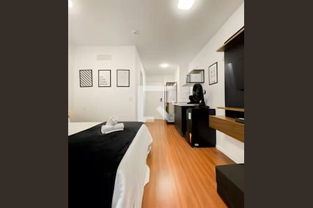 Quarto de apartamento à venda com 1 quarto, 28m² em Pinheiros, São Paulo