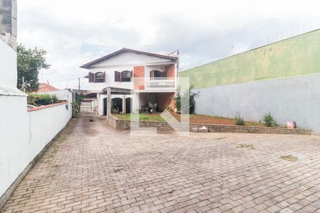 Fachada de casa para alugar com 4 quartos, 367m² em Biritiba, Poá
